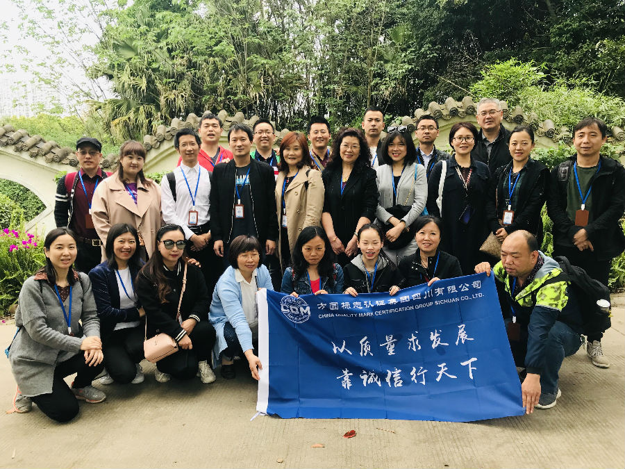 合影1.jpg